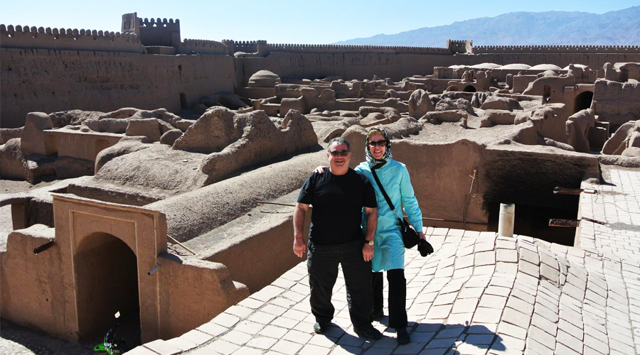 TRAVELIFE CANADA – An American In Persia