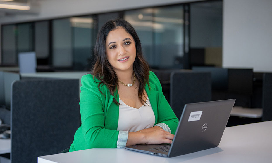Read more about the article DUKE ILLUMINATION – Latina giving back to women in tech