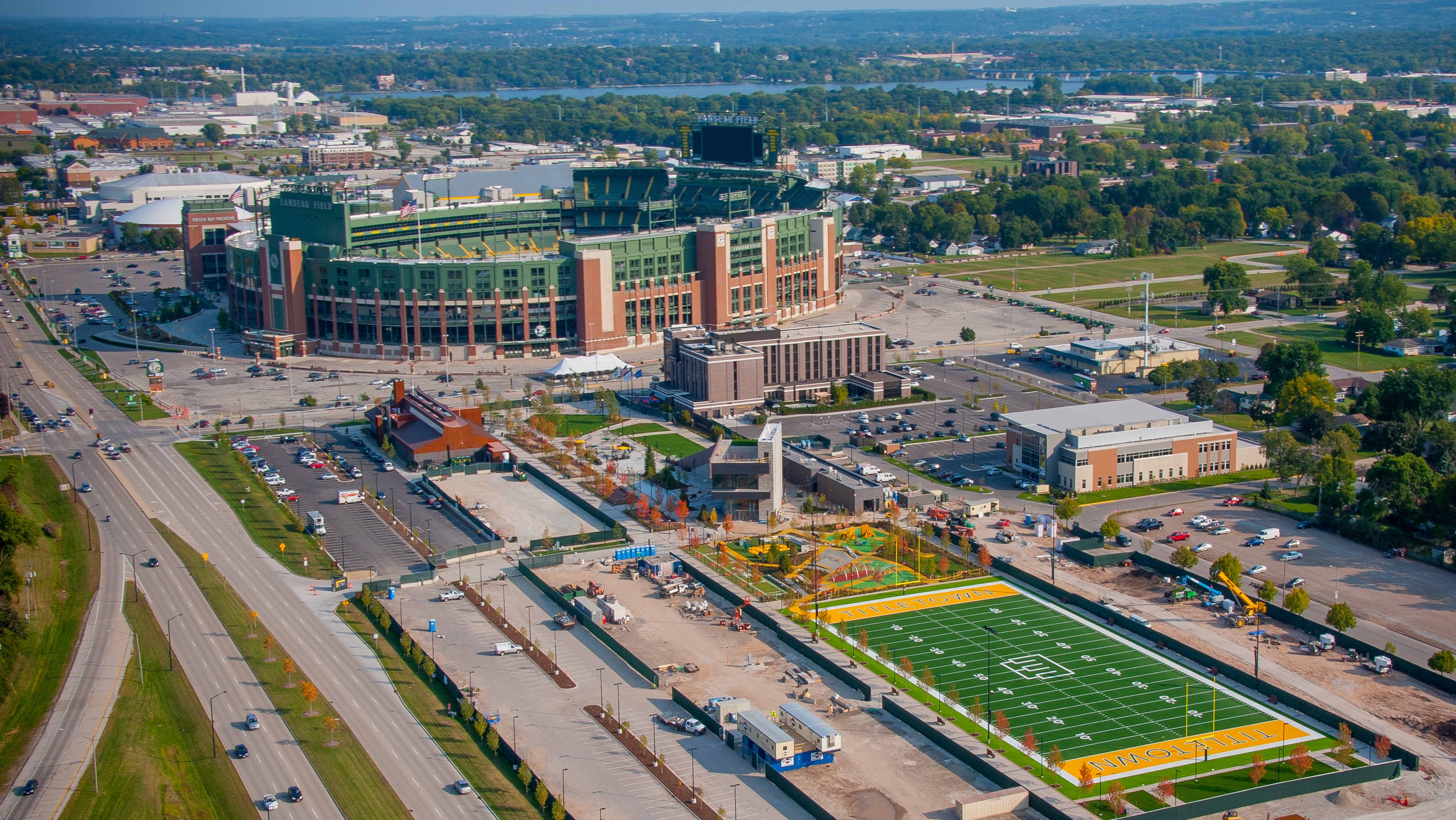 CONNECT SPORTS – Green Bay Lives up to its Titletown Billing