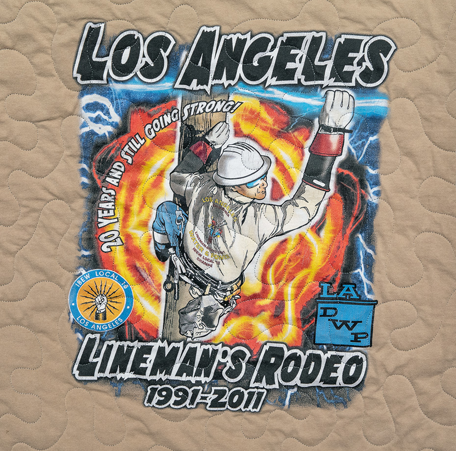 DUKE ILLUMINATION – Rodeo Lineman Lassos Quilt